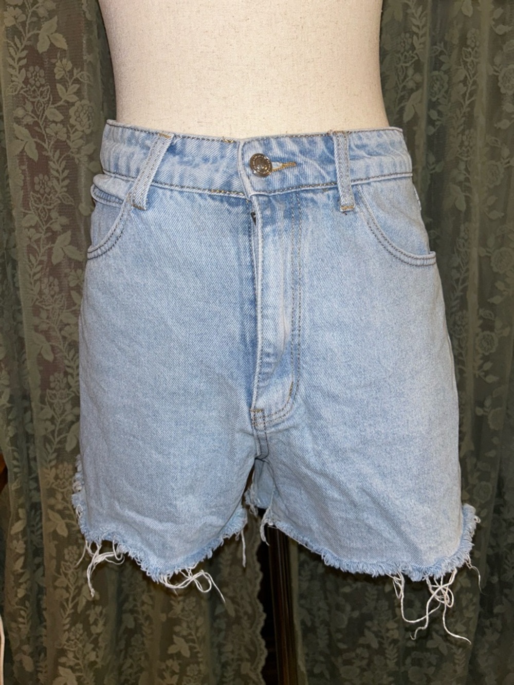 Princess Polly Light Wash Denim Shorts